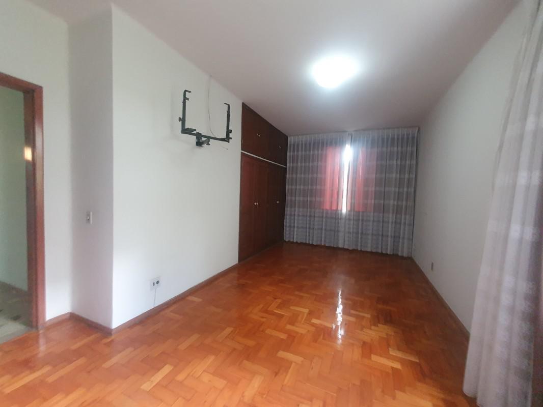 Casa, Nova Suíssa, 4 Quartos, 4 Vagas, 1 Suíte