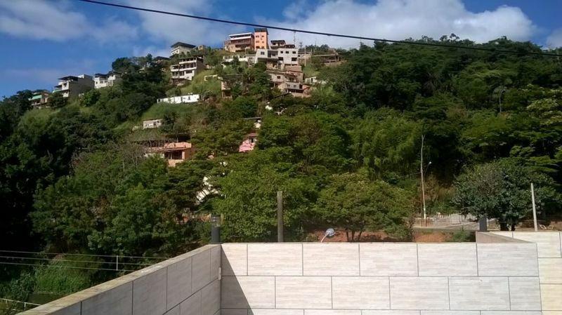 Casa, Centro, 4 Quartos, 1 Vaga, 1 Suíte