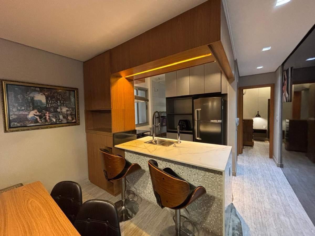 Apartamento, Centro, 2 Quartos, 2 Vagas, 1 Suíte