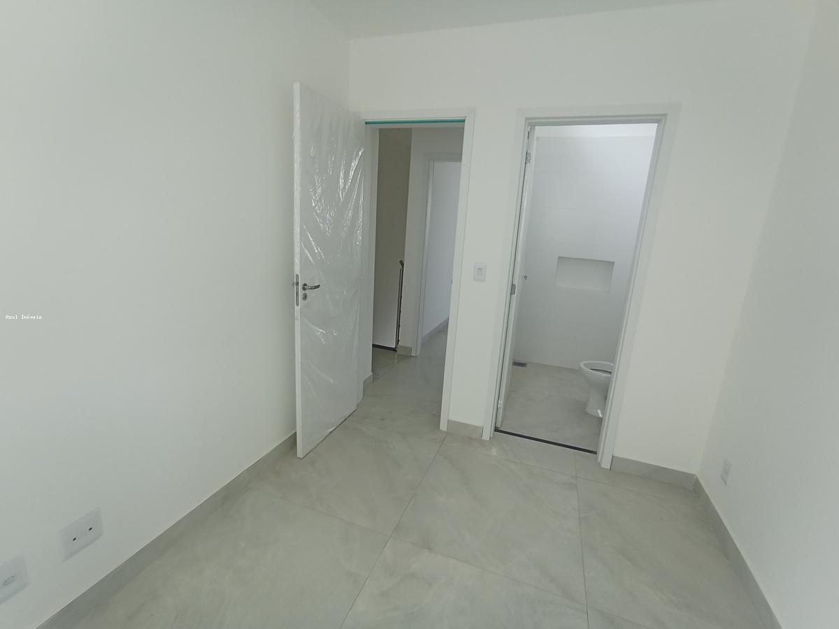 Casa, Planalto, 2 Quartos, 1 Vaga, 2 Suítes
