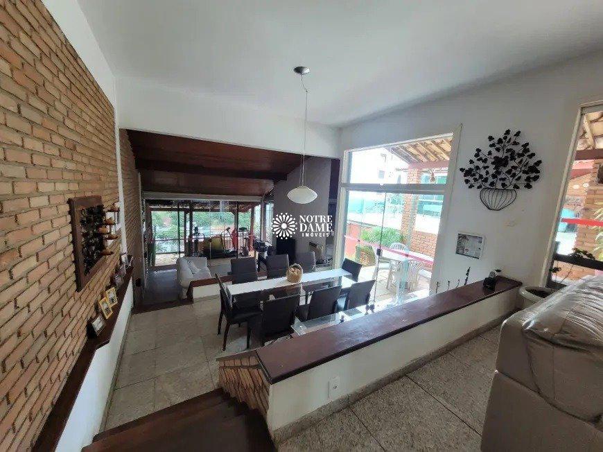 Casa, Santa Lúcia, 10 Quartos, 5 Vagas, 2 Suítes