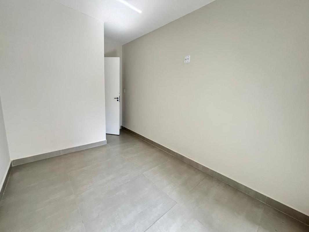 Casa, Planalto, 3 Quartos, 1 Vaga, 2 Suítes