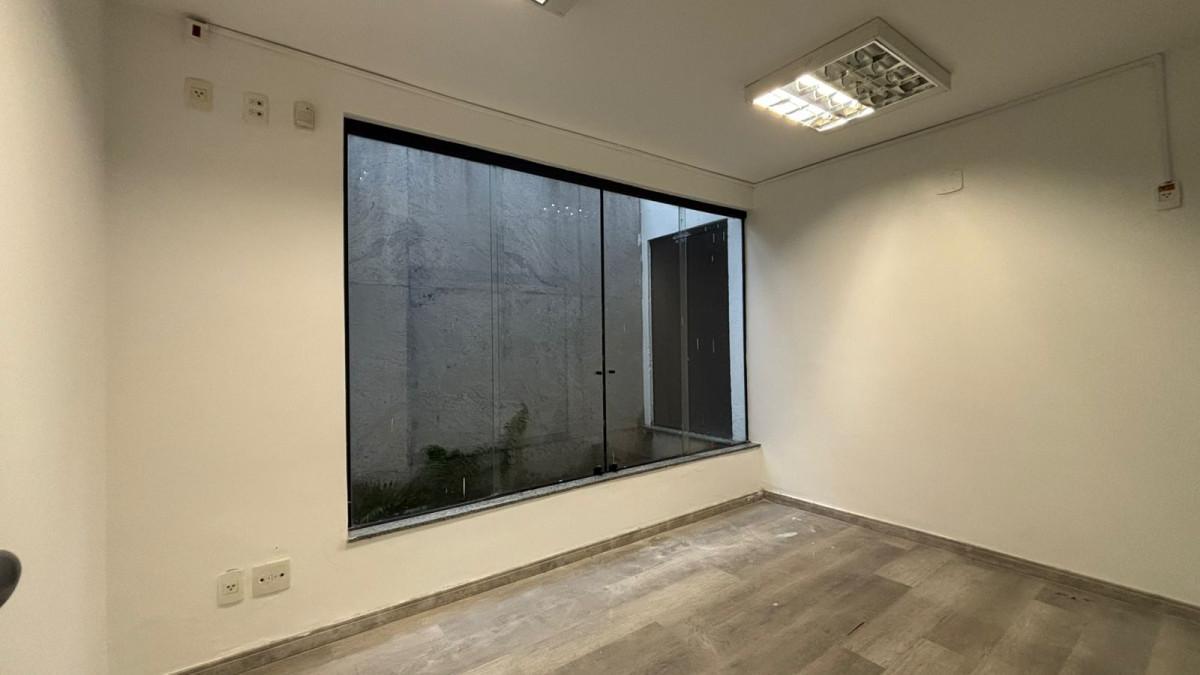 Casa Comercial, Floresta, 0 Quarto, 3 Vagas