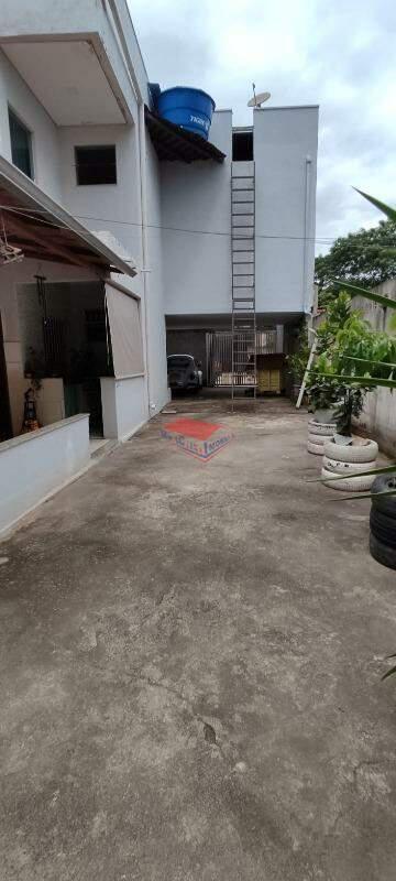Casa, Nova Esperança, 3 Quartos, 6 Vagas, 1 Suíte