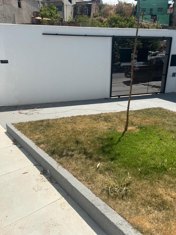 Casa, Jardim Vitória, 3 Quartos, 2 Vagas, 1 Suíte