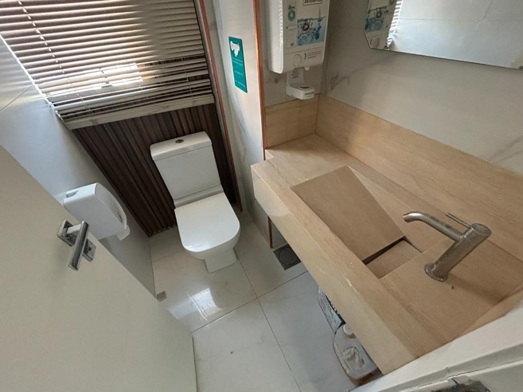 Sala, Savassi, 0 Quarto, 2 Vagas