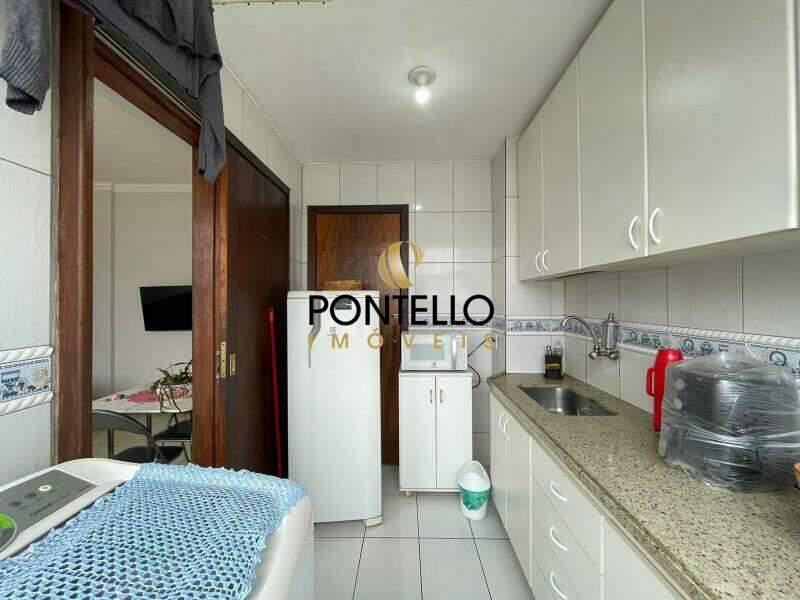 Apartamento, Floresta, 2 Quartos, 1 Vaga