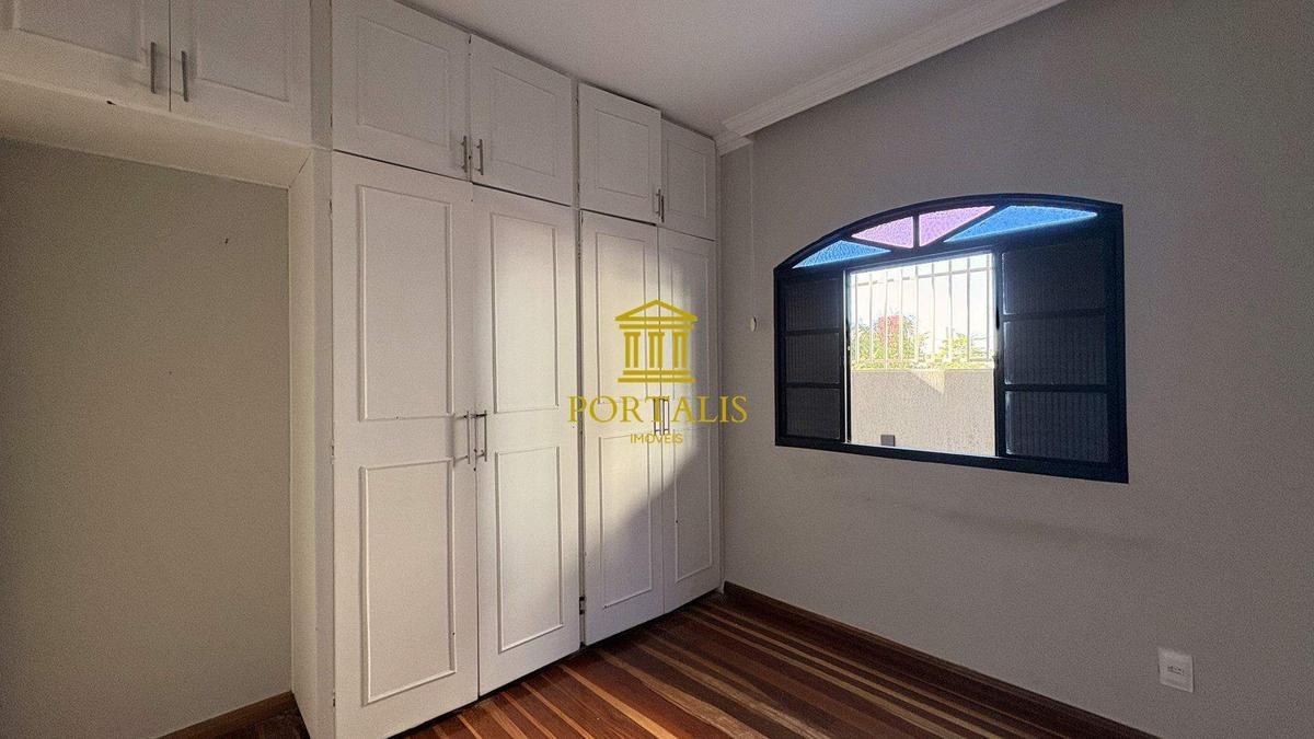 Apartamento, Luxemburgo, 4 Quartos, 1 Vaga, 1 Suíte
