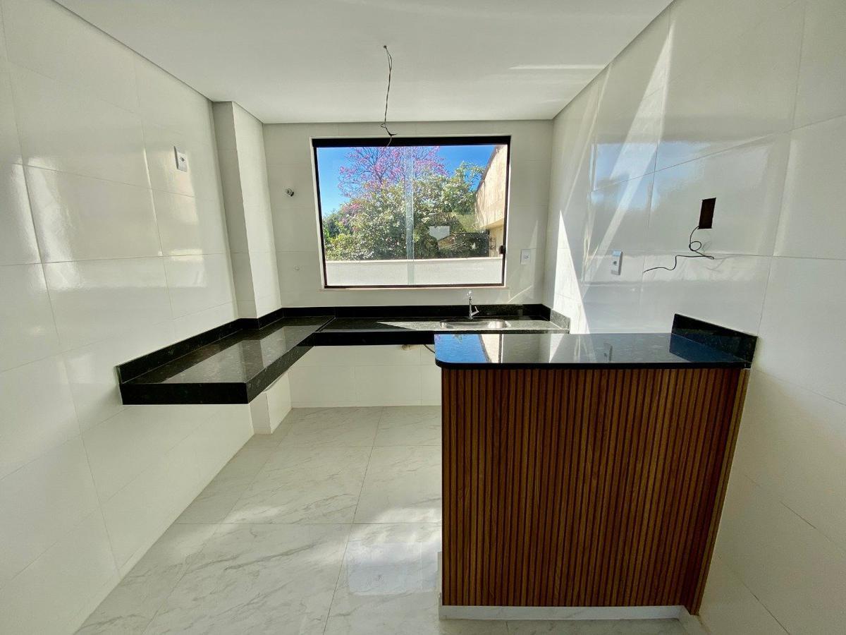 Cobertura, Santa Branca, 3 Quartos, 3 Vagas, 1 Suíte