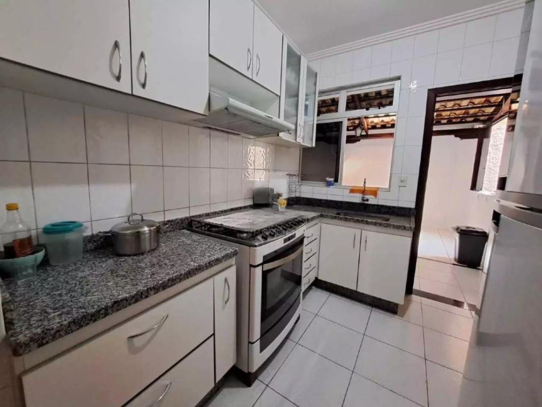 Apartamento, Barreiro, 3 Quartos, 2 Vagas, 1 Suíte