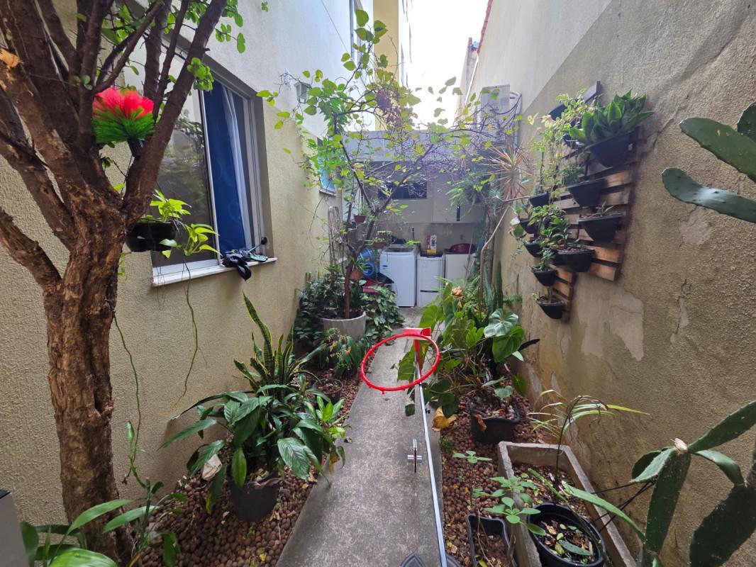 Apartamento, Coqueiros, 3 Quartos, 1 Vaga, 1 Suíte