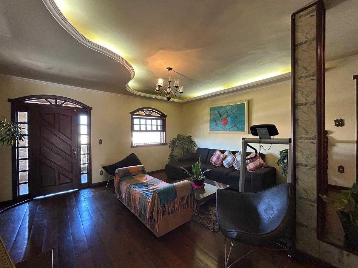 Casa, Canaã, 3 Quartos, 4 Vagas, 1 Suíte