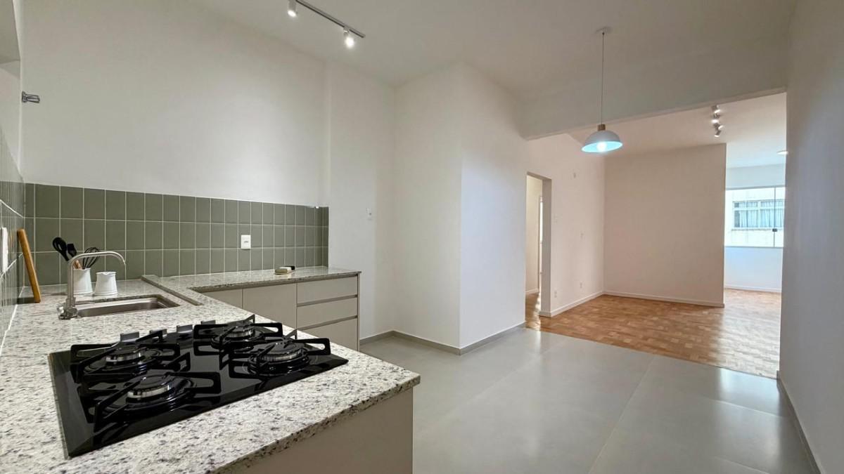 Apartamento, Centro, 3 Quartos, 0 Vaga, 1 Suíte