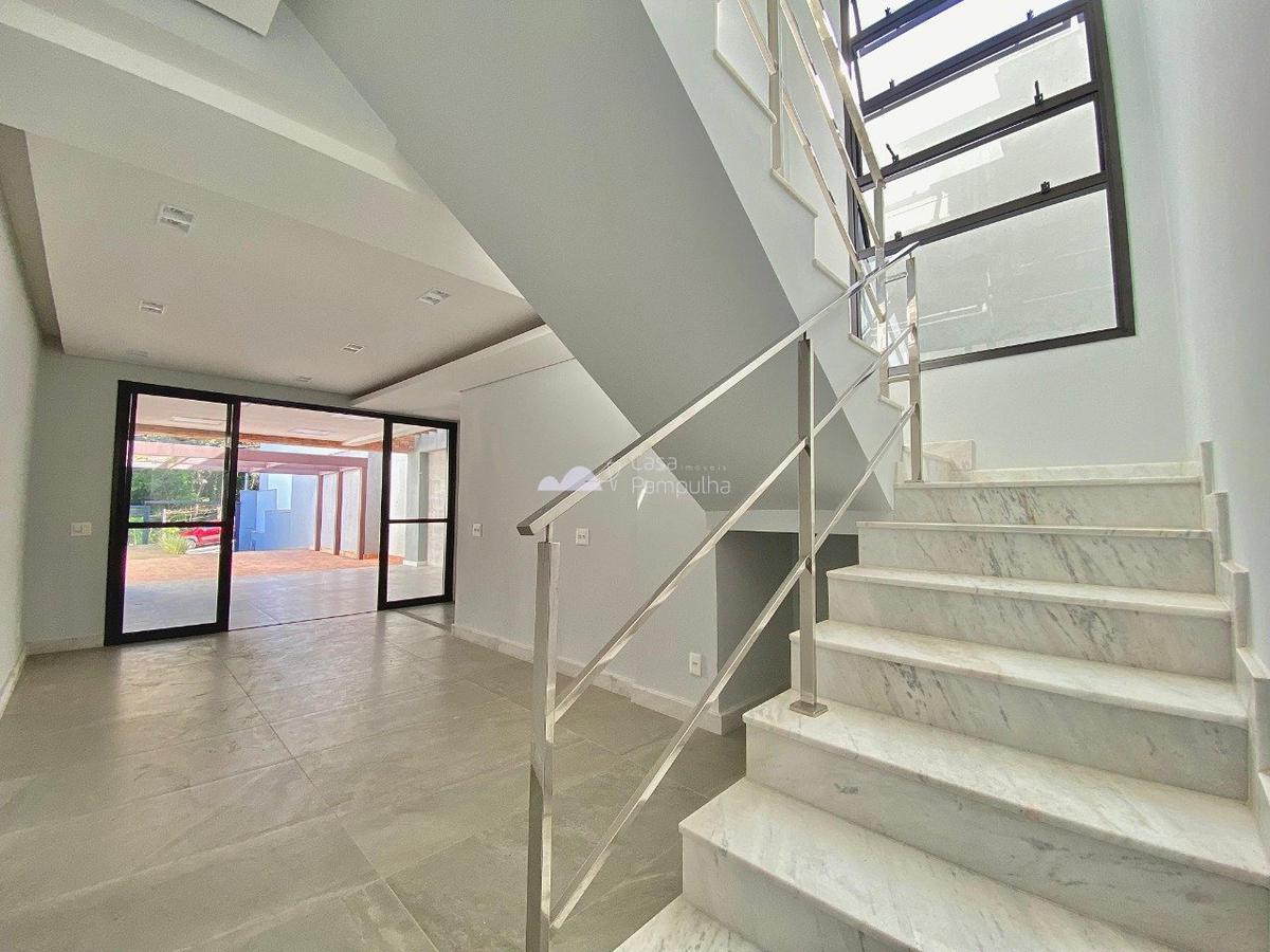 Casa, Planalto, 4 Quartos, 2 Vagas, 3 Suítes