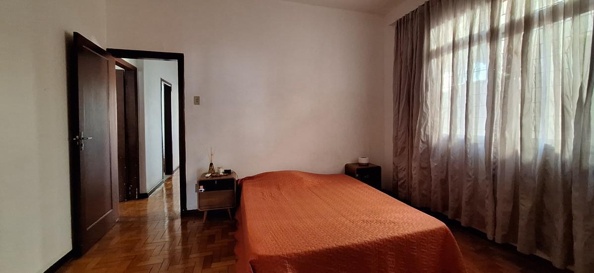 Casa, Floresta, 4 Quartos, 2 Vagas