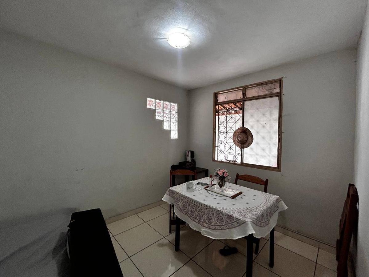 Casa, Floresta, 3 Quartos, 0 Vaga, 1 Suíte