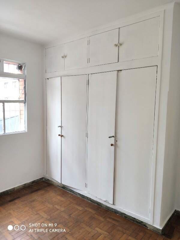 Casa Comercial, Funcionários, 0 Quarto, 0 Vaga