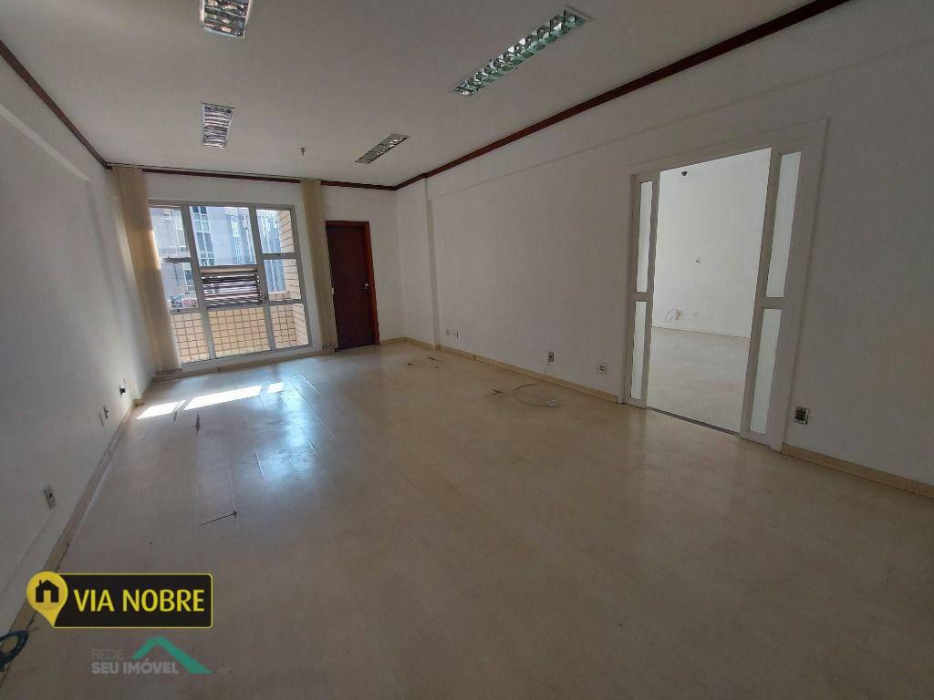 Sala, Lourdes