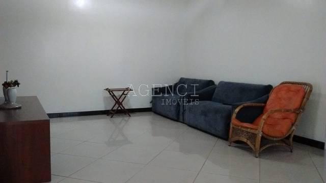 Casa, Camargos, 5 Quartos, 0 Vaga, 3 Suítes