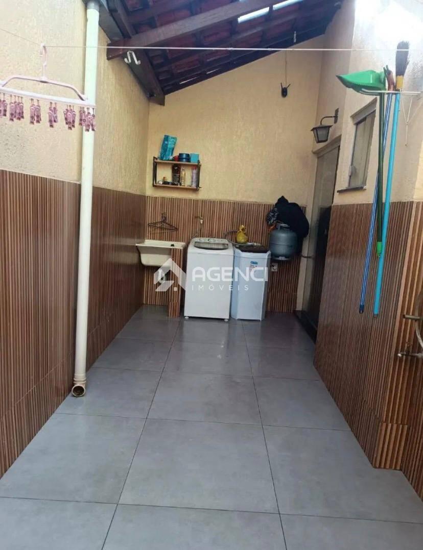 Casa, Arvoredo, 2 Quartos, 0 Vaga, 0 Suíte