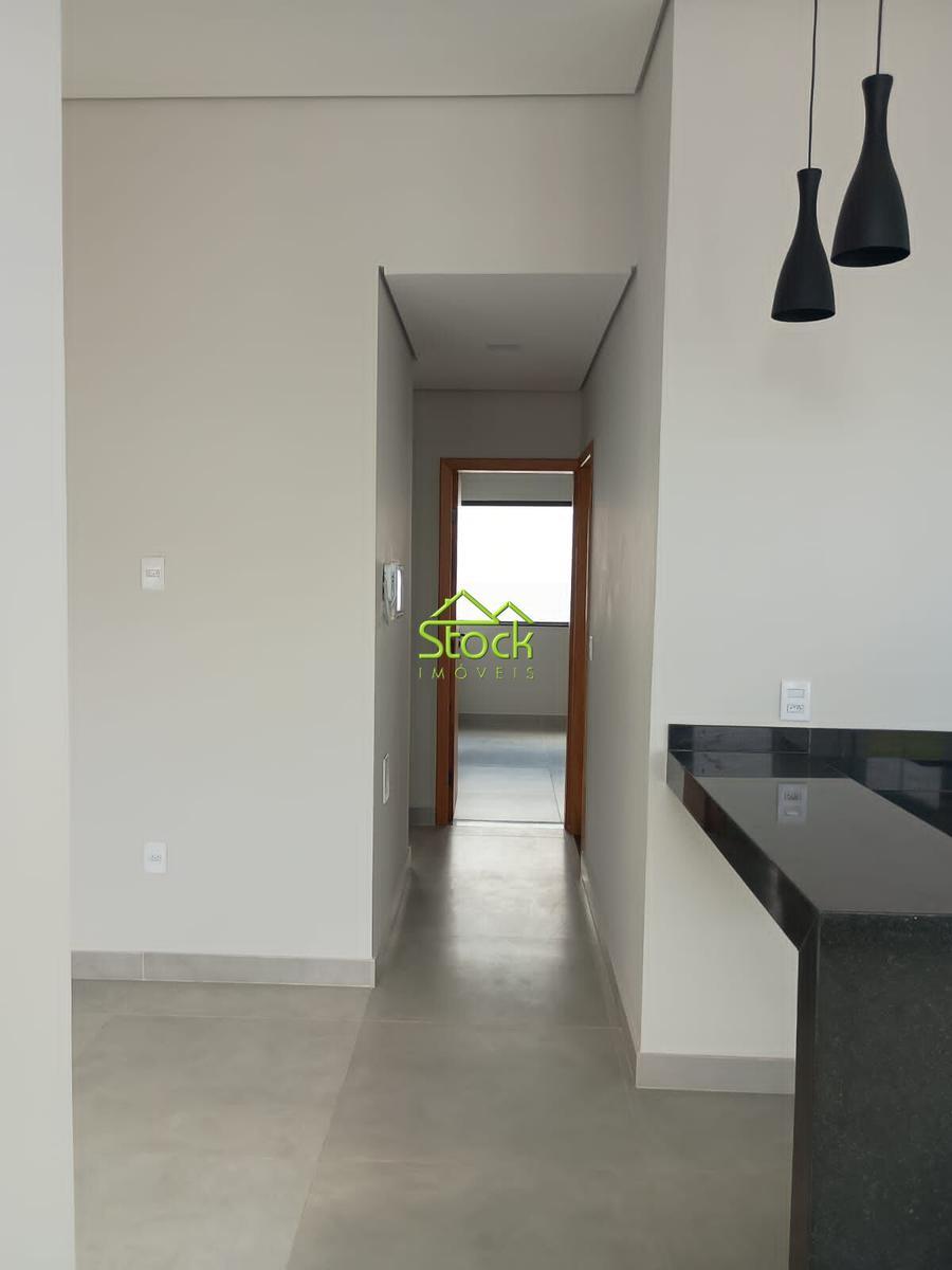Casa, Jardim Imperial, 3 Quartos, 2 Vagas, 1 Suíte