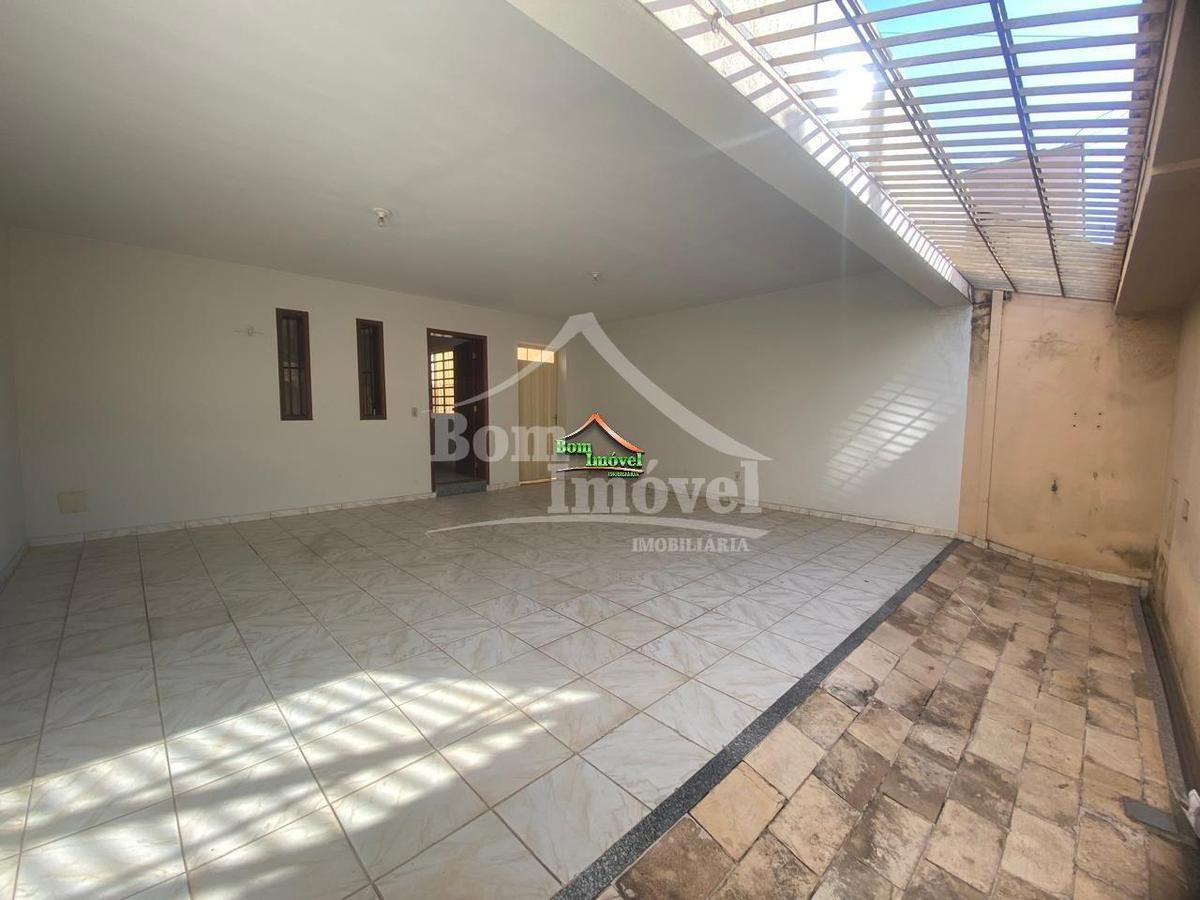 Casa, Centro, 3 Quartos, 3 Vagas
