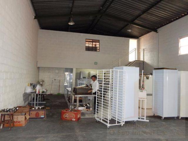 Casa Comercial, Padre Eustáquio, 3 Quartos, 0 Vaga, 1 Suíte