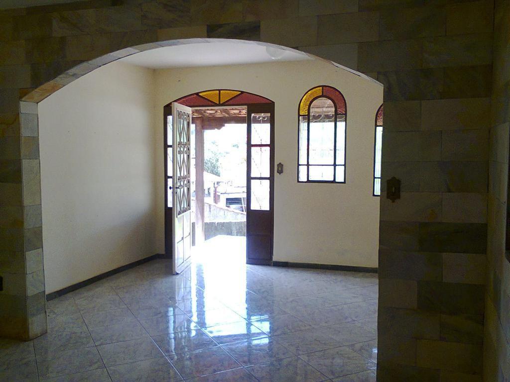 Casa, Pompeu, 3 Quartos, 5 Vagas