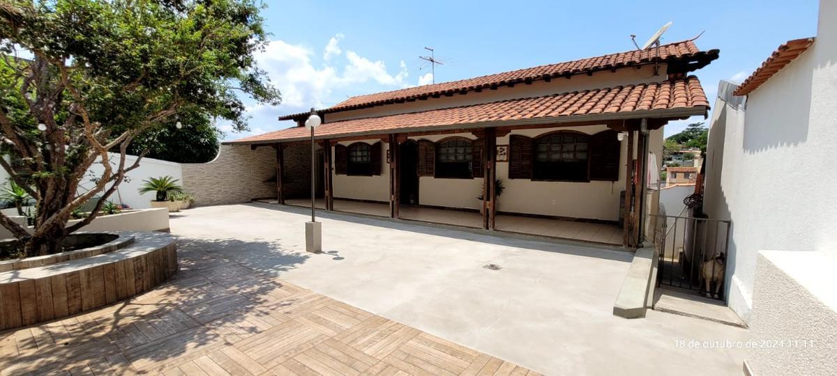 Casa, Santa Mônica, 5 Quartos, 1 Vaga, 1 Suíte