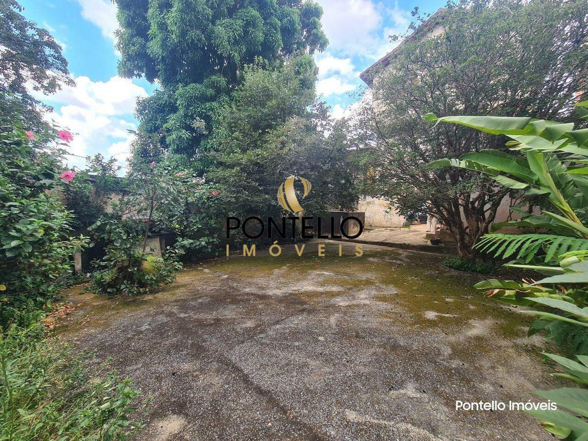 Casa, Cachoeirinha, 9 Quartos, 2 Vagas, 1 Suíte