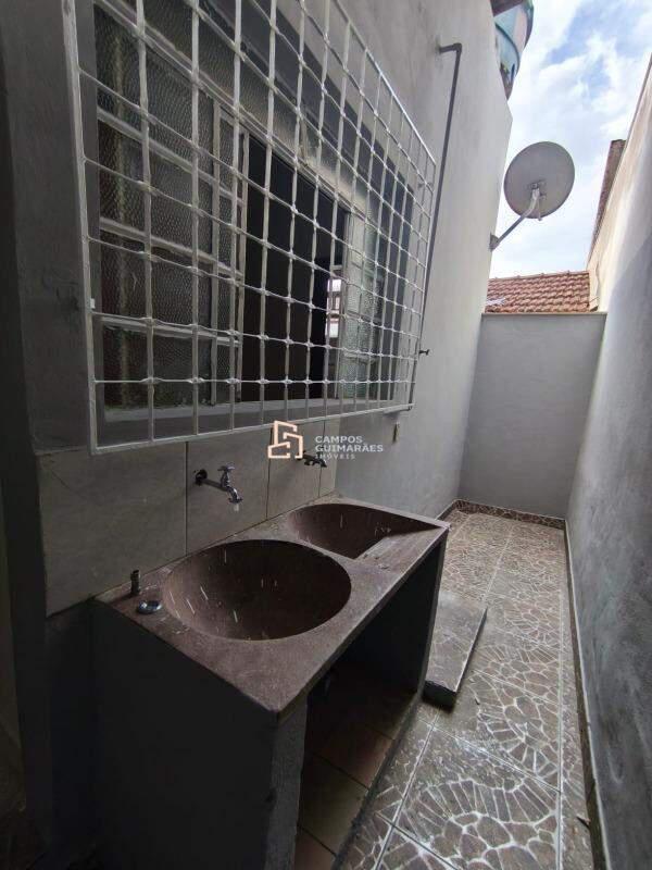 Casa, Das Industrias I (barreiro), 2 Quartos, 1 Suíte