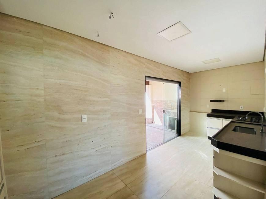 Casa, Jardim Riacho das Pedras, 3 Quartos, 4 Vagas, 2 Suítes