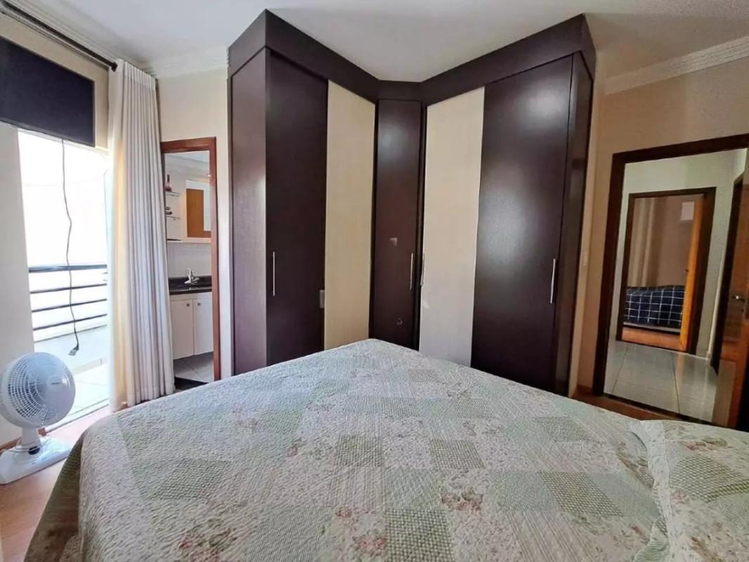 Apartamento, Barreiro, 3 Quartos, 2 Vagas, 1 Suíte