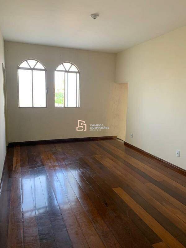Casa, Flávio Marques Lisboa, 3 Quartos, 2 Vagas, 1 Suíte