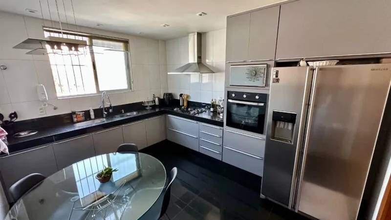 Apartamento, Castelo, 4 Quartos, 3 Vagas, 2 Suítes