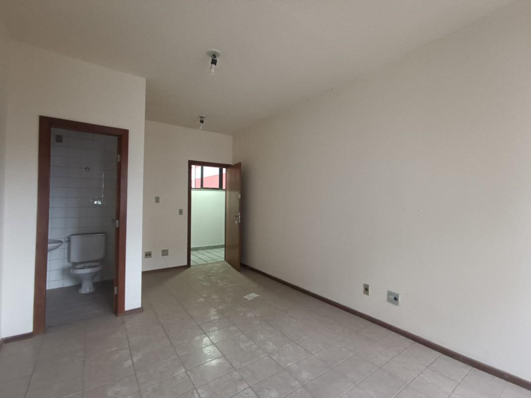 Andar, Centro, 0 Quarto, 0 Vaga