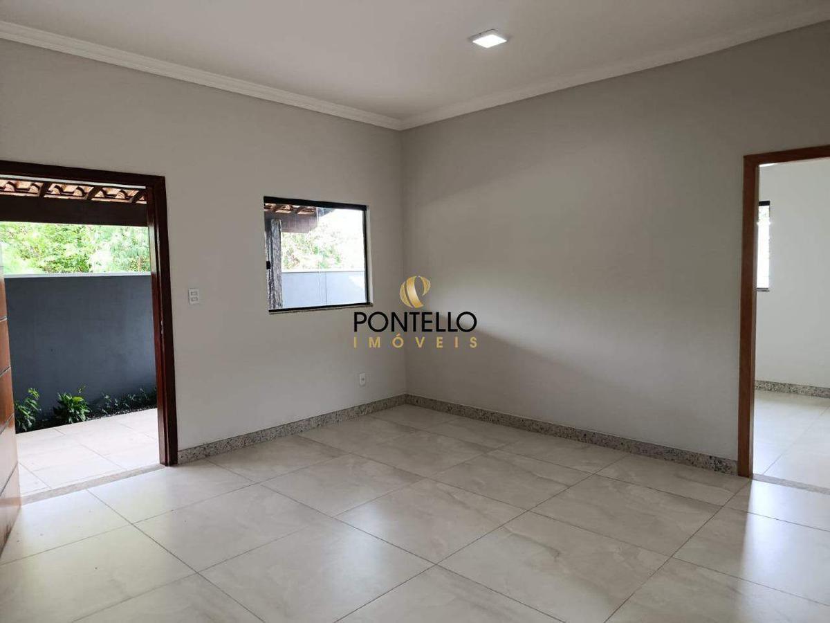 Casa, Manoa, 3 Quartos, 3 Vagas, 1 Suíte