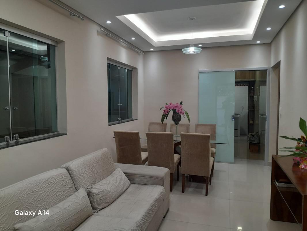 Casa, Jardim Guanabara, 3 Quartos, 4 Vagas, 1 Suíte