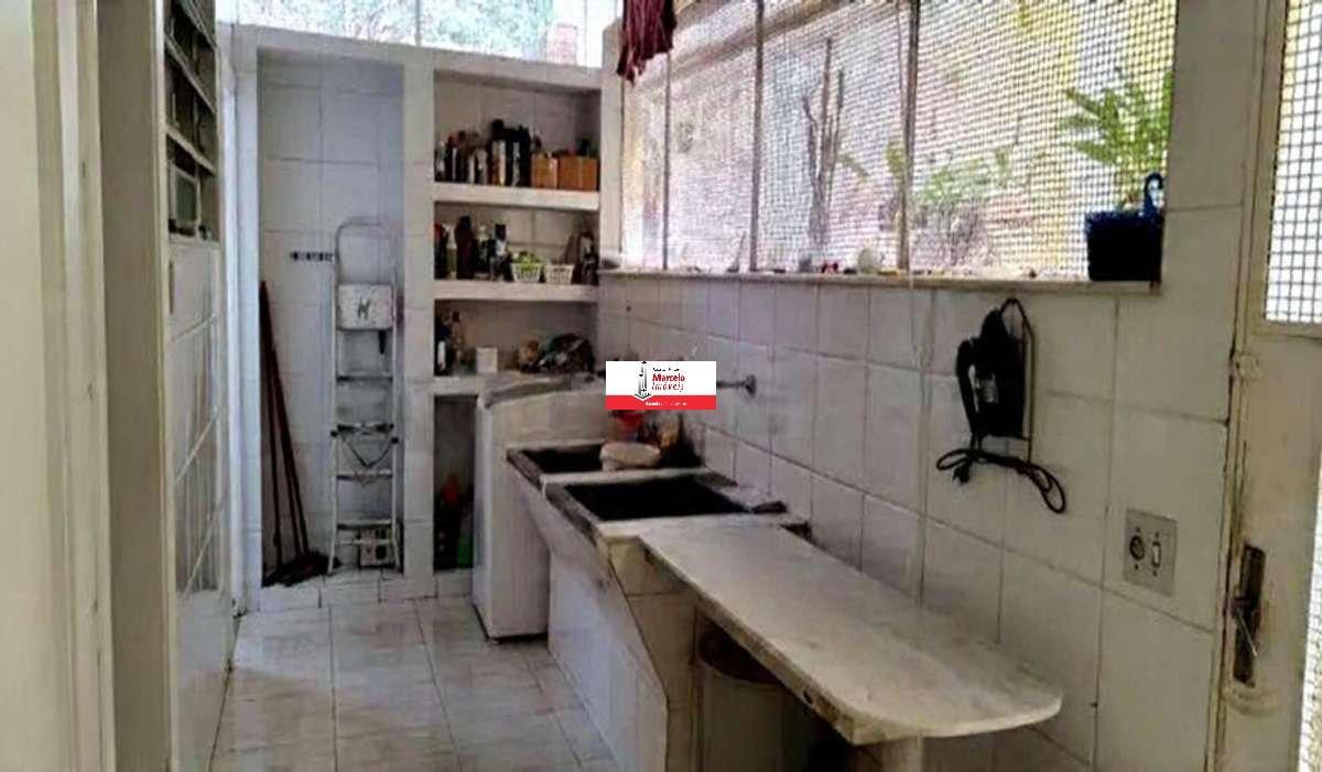 Casa, Luxemburgo, 5 Quartos, 4 Vagas, 2 Suítes