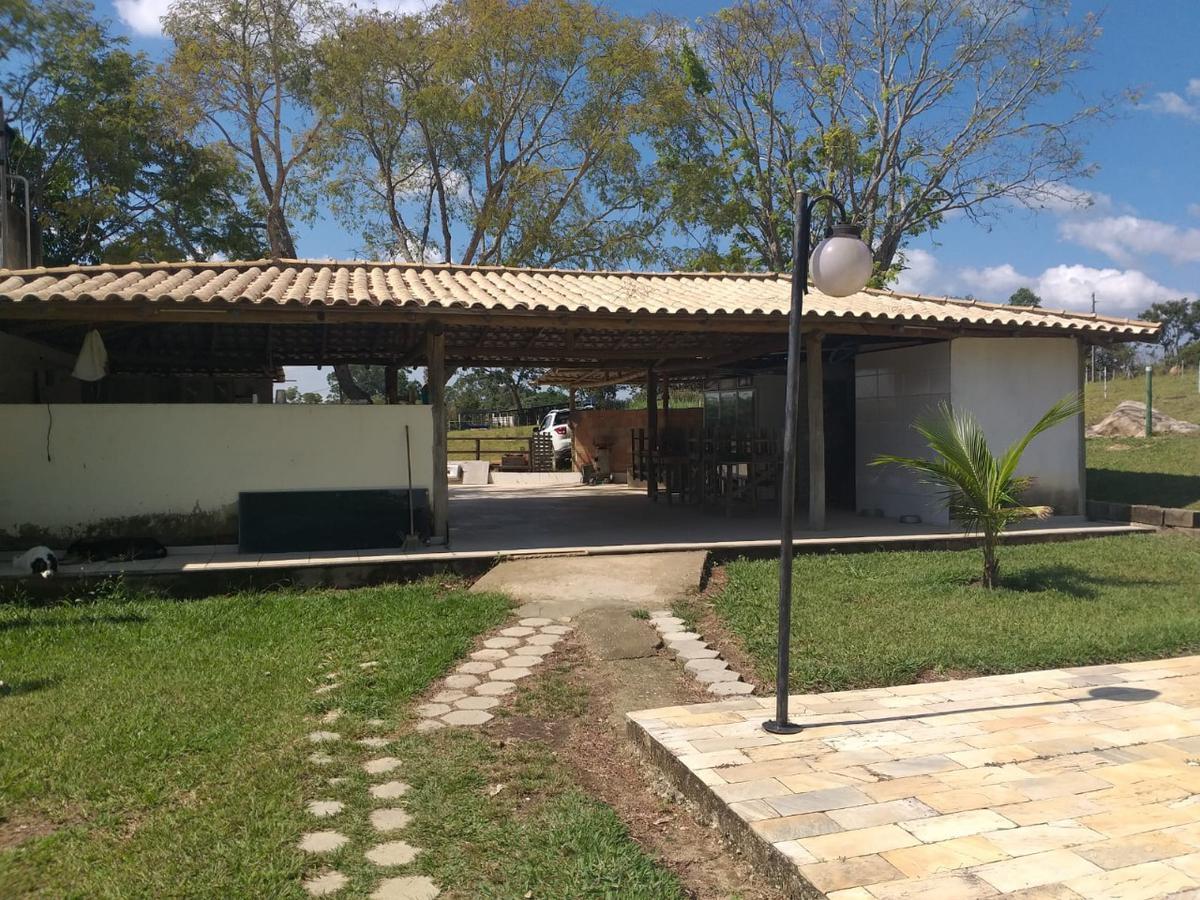 Fazenda, Urucuia, 4 Quartos, 6 Vagas, 1 Suíte