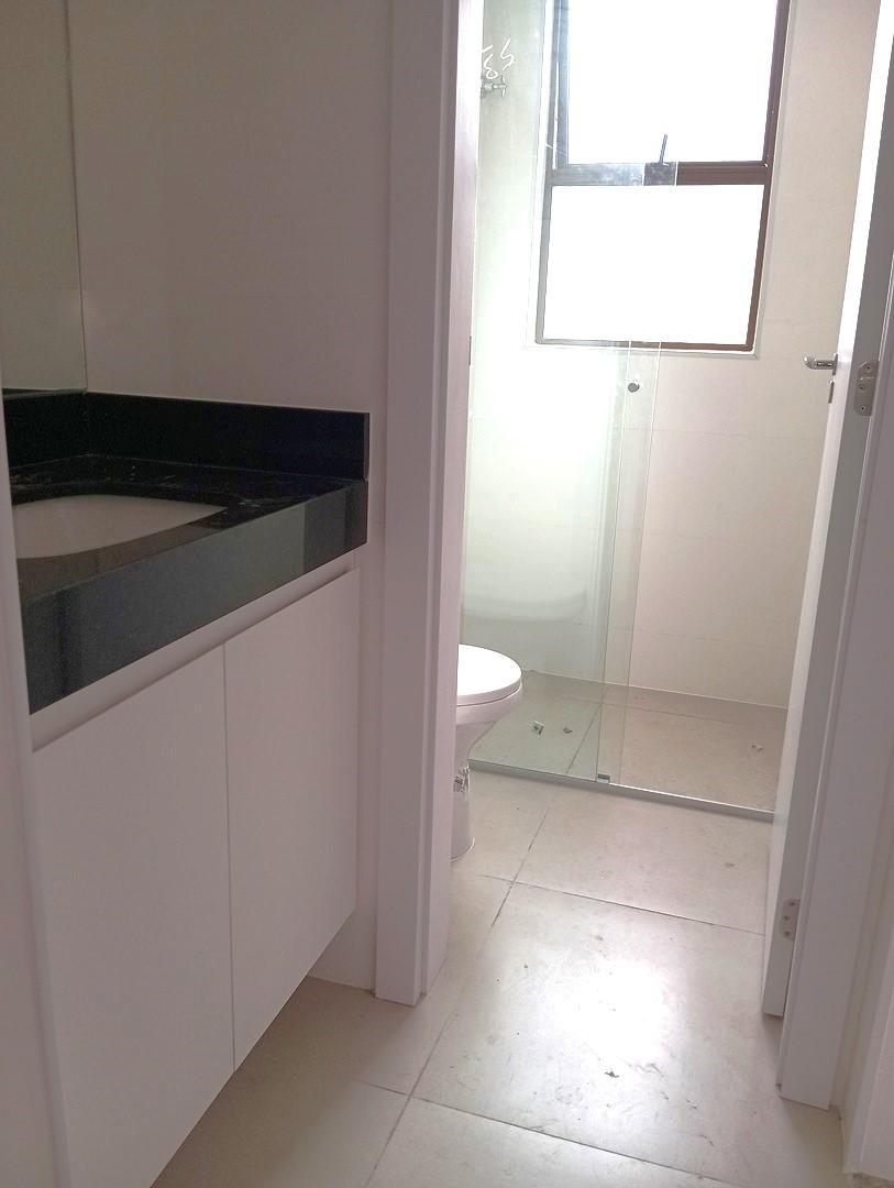 Apartamento, Floresta, 2 Quartos, 2 Vagas, 2 Suítes