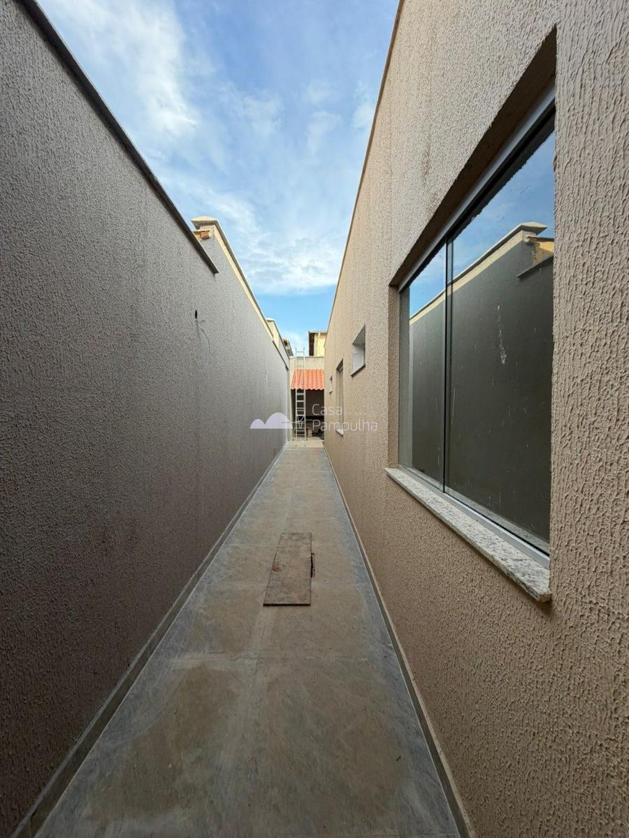 Casa, Santa Mônica, 3 Quartos, 3 Vagas, 1 Suíte