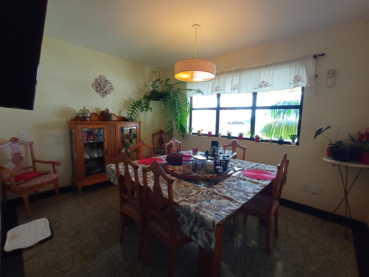 Casa, Buritis, 4 Quartos, 3 Vagas, 2 Suítes