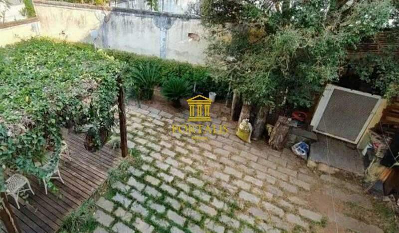 Casa, Luxemburgo, 5 Quartos, 4 Vagas, 2 Suítes