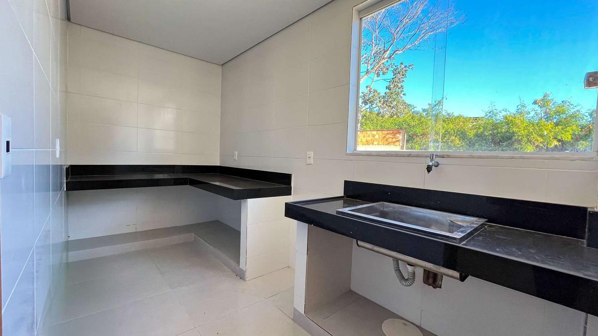 Casa, Estoril, 3 Quartos, 6 Vagas, 1 Suíte