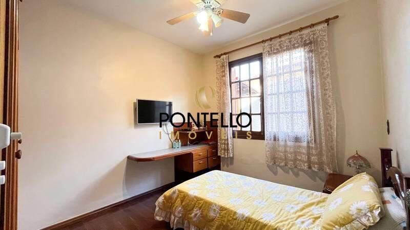 Casa, Luxemburgo, 5 Quartos, 4 Vagas, 2 Suítes