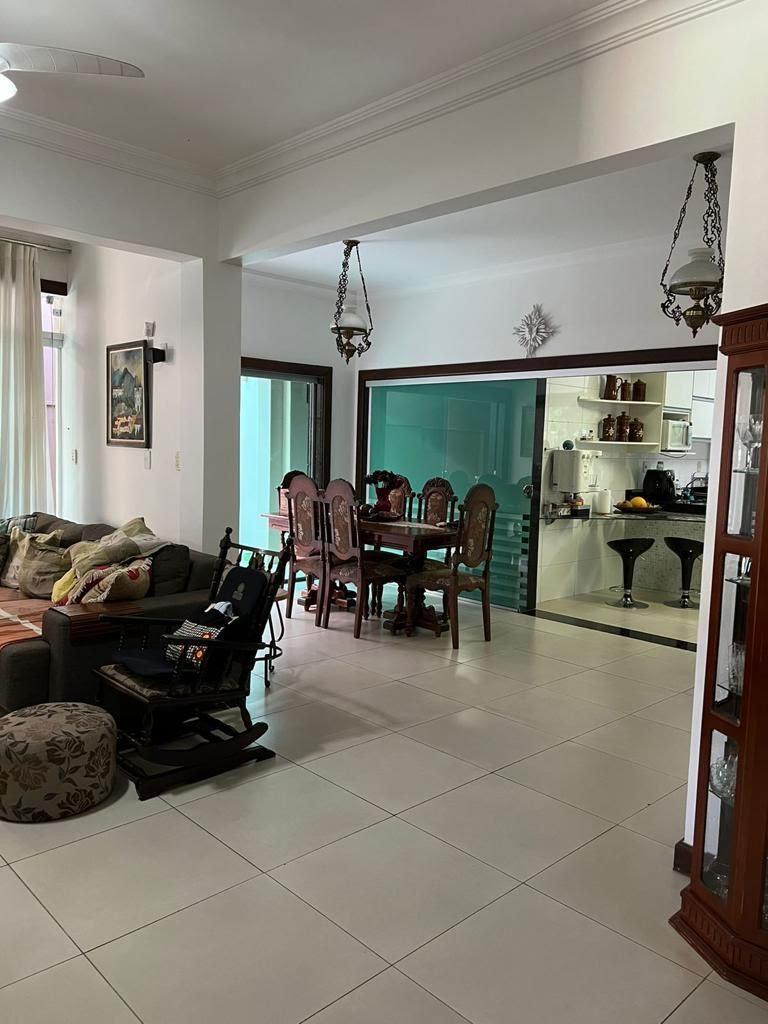 Casa, Serenata, 4 Quartos, 4 Vagas, 1 Suíte