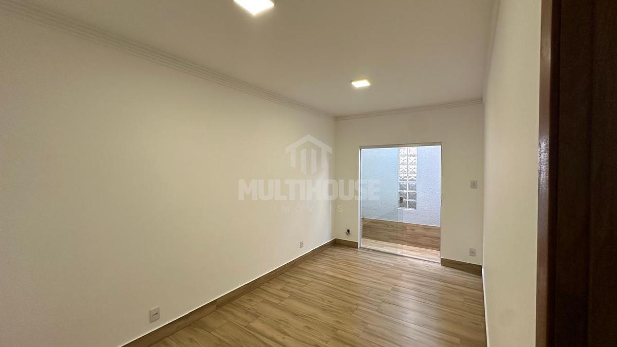 Casa, Vitória, 4 Quartos, 3 Vagas, 1 Suíte
