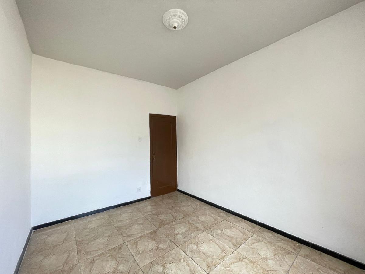 Prédio, Sagrada Família, 3 Quartos, 0 Vaga