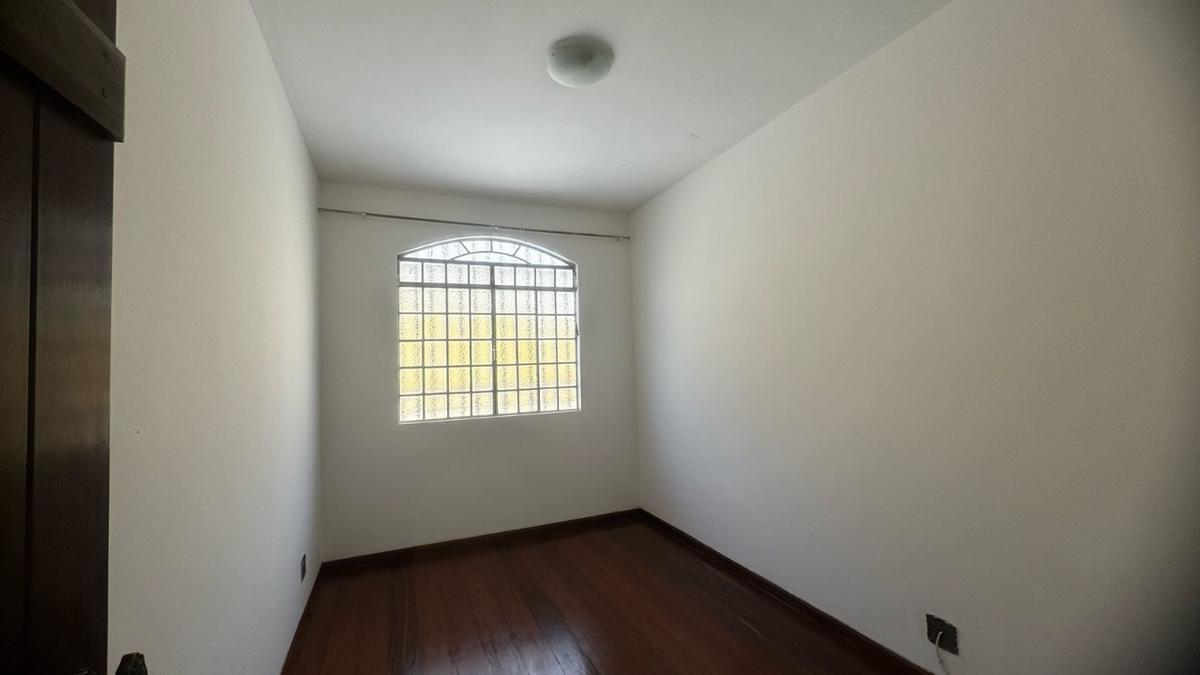 Casa, Ana Lúcia, 5 Quartos, 4 Vagas, 1 Suíte